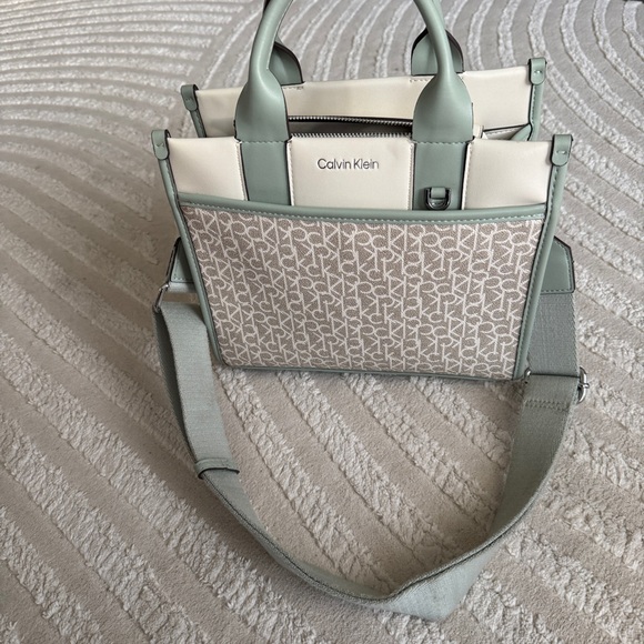Calvin Klein Crossbody Bag - Picture 2 of 5